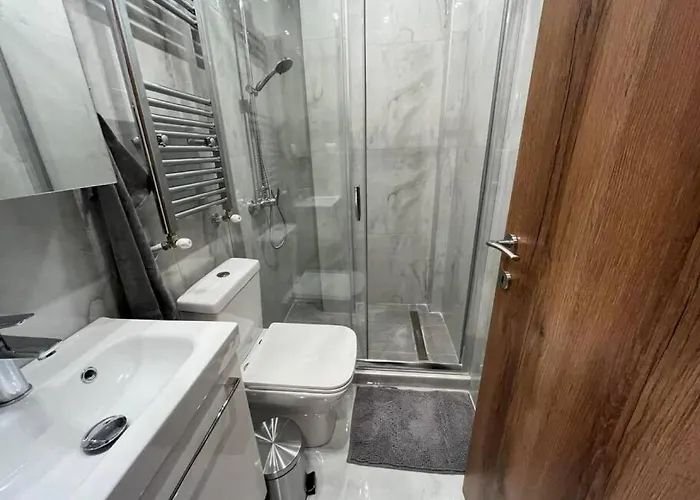 Temple Of Ppg In Apartment Thessaloniki