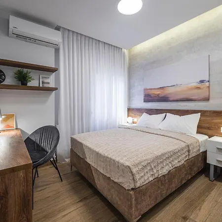 Temple Of Ppg In Apartament Salonic