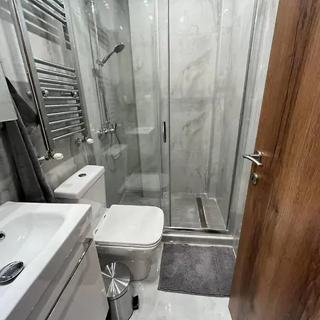 Temple Of Ppg In Apartament Saloniki